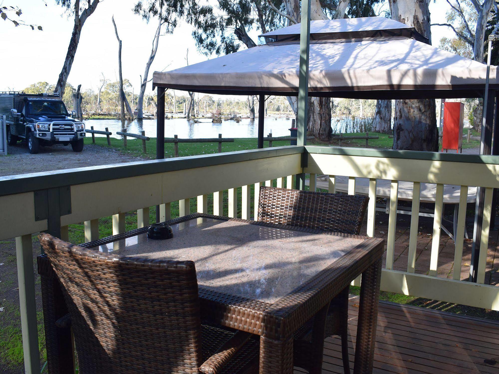 Cohuna Waterfront Holiday Park 외부 사진